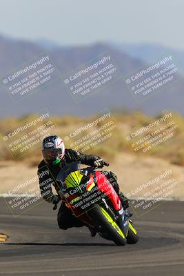 media/Oct-08-2022-SoCal Trackdays (Sat) [[1fc3beec89]]/Turn 16 (125pm)/